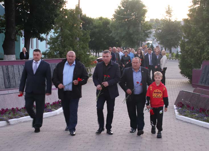 Митинг-реквием в память о жертвах Великой Отечественной войны и геноцида белорусского народа прошел в Костюковичах