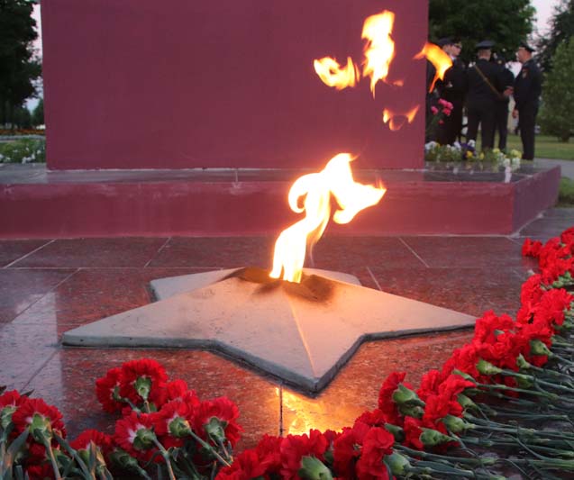 Митинг-реквием в память о жертвах Великой Отечественной войны и геноцида белорусского народа прошел в Костюковичах