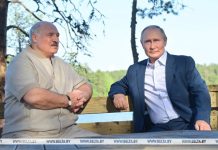 Лукашенко и Путин продолжают неформальное общение на Валааме