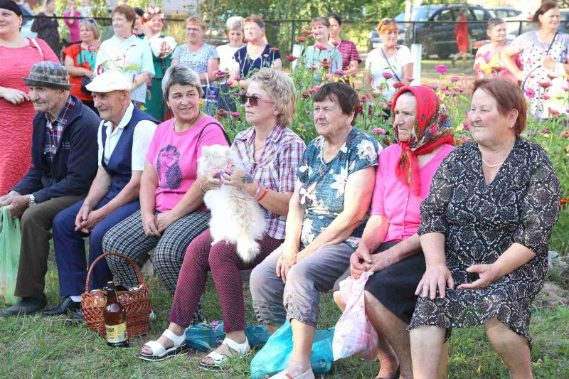 ФОТОФАКТ: в Муравилье отпраздновали Яблочный Спас