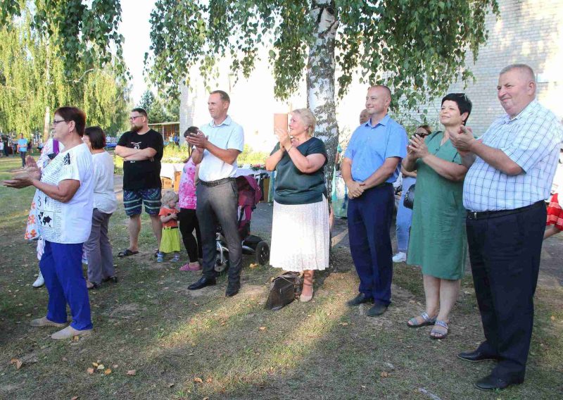 ФОТОФАКТ: в Муравилье отпраздновали Яблочный Спас