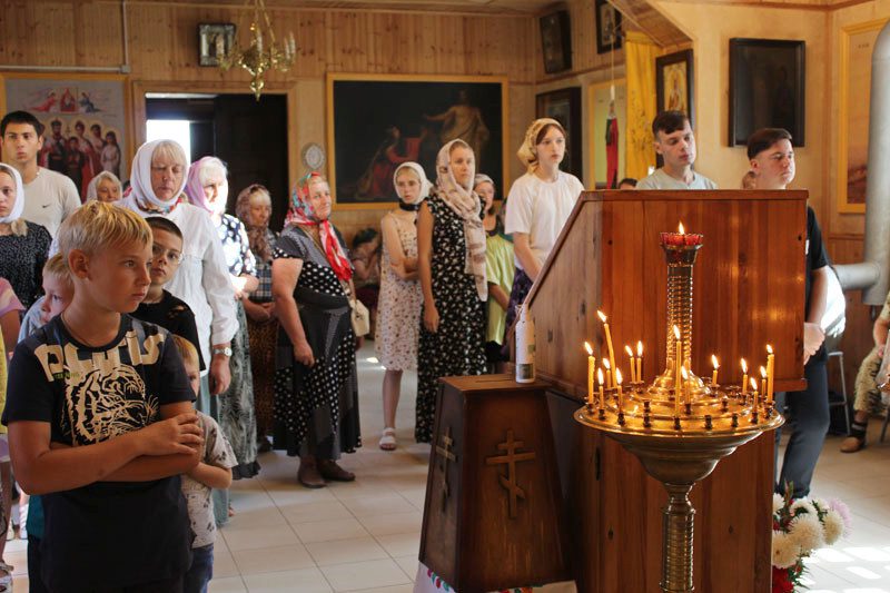 Православных учащихся и их родителей благословили на предстоящий учебный год