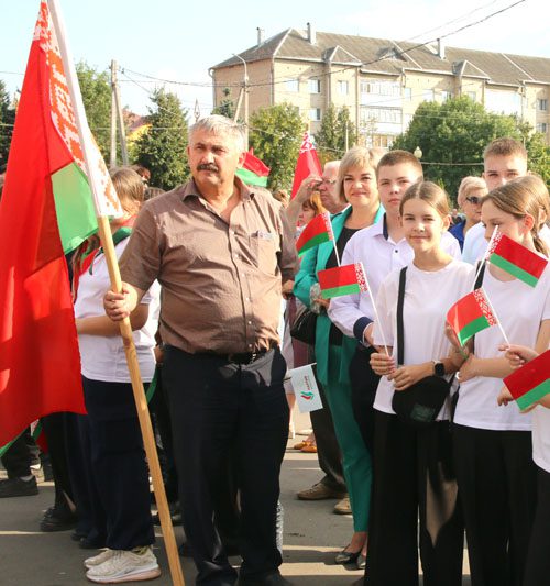 Костюковчане сплоченно отметили День народного единства