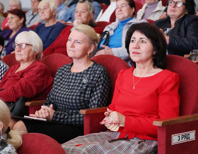 Цветами, песнями и фуршетом встречали ветеранов БЦЗ в районном Центре культуры