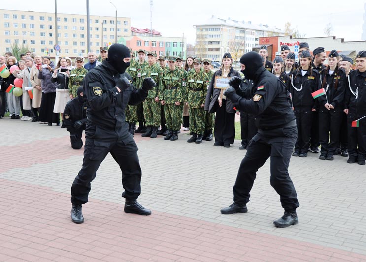 ФОТОФАКТ: В Костюковичах прошли межрайонные соревнования военно-патриотических клубов