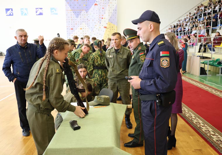 ФОТОФАКТ: В Костюковичах прошли межрайонные соревнования военно-патриотических клубов