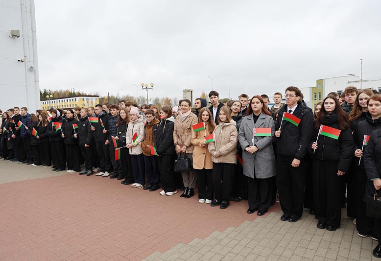 ФОТОФАКТ: В Костюковичах прошли межрайонные соревнования военно-патриотических клубов