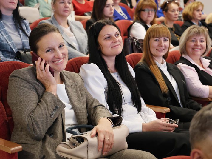 В районном Центре культуры в преддверии Дня учителя прошло торжественное мероприятие