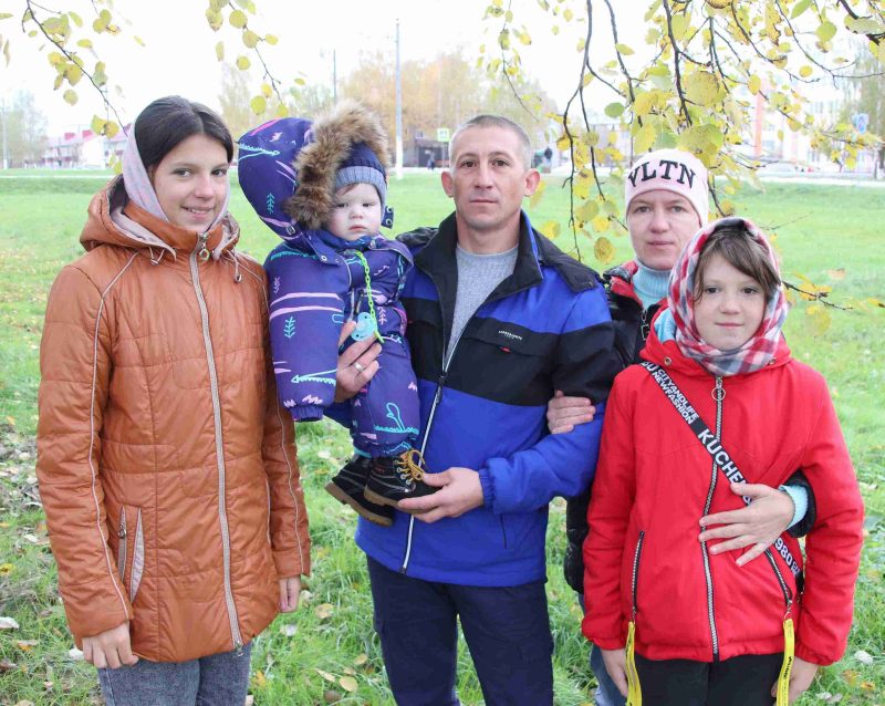 Опора семьи и образец для подражания. Журналисты "ГК" пообщались с многодетным отцом Игорем Ермаченко