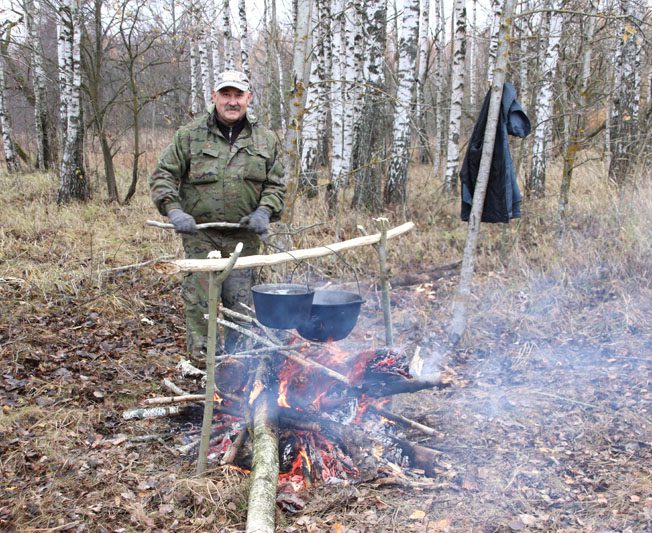 Костюковчане и жители сельской местности продолжают восстанавливать лес