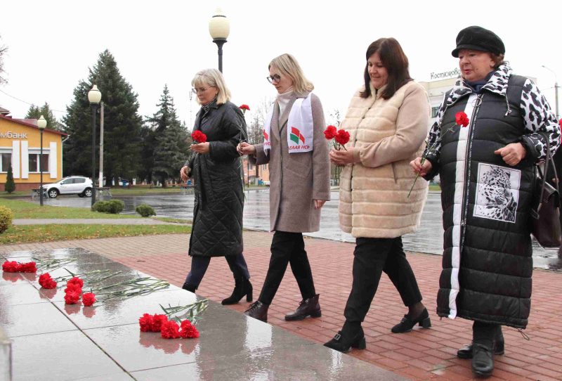 В Костюковичах состоялся митинг, посвященный Дню Октябрьской революции