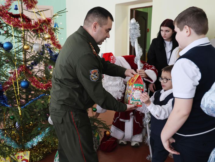 В Костюковичском СПЦ прошел праздник для детей из дома семейного типа и замещающих семей В Костюковичском СПЦ прошел праздник для детей из дома семейного типа и замещающих семей