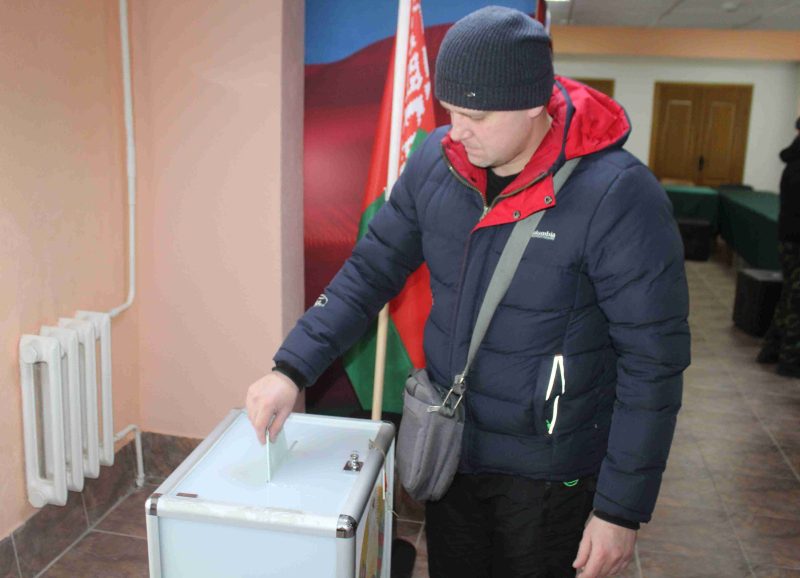 Первый день досрочного голосования прошел на участке №6 Первый день досрочного голосования прошел на участке №6