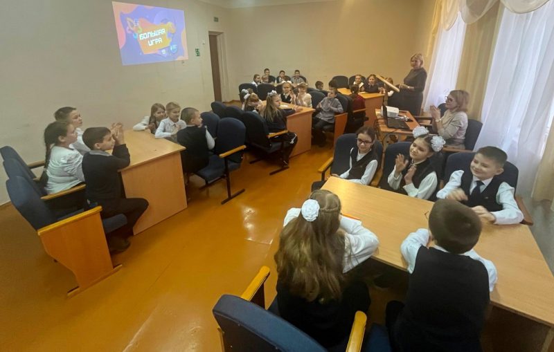 Октябрята и пионеры соревновались на районных этапах республиканских интеллектуально-развлекательных игр