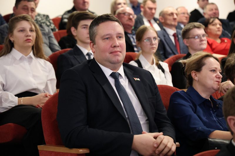 Фотофакт: в Костюковичах чествовали передовиков народного хозяйства