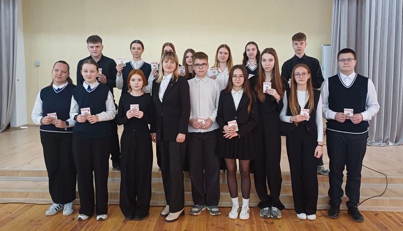 В информационном часу «Мы - граждане Республики Беларусь» принял участие адвокат