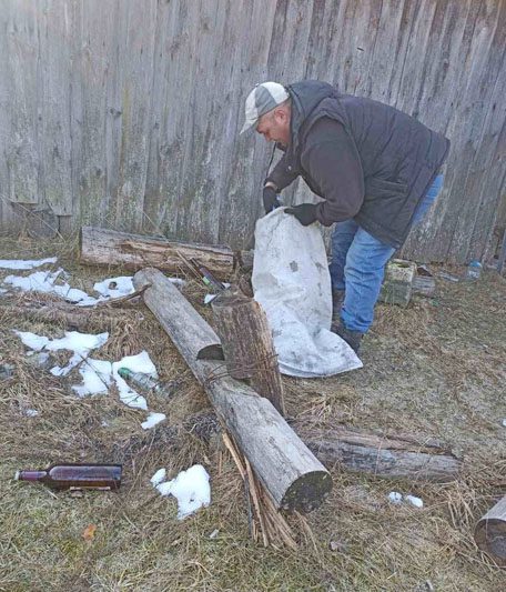 Депутаты Новосамотевичского сельсовета вместе с жителями наводят порядок на земле