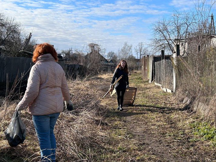 Время наводить чистоту! Редакция "ГК" участвует в субботнике Время наводить чистоту! Редакция "ГК" участвует в субботнике