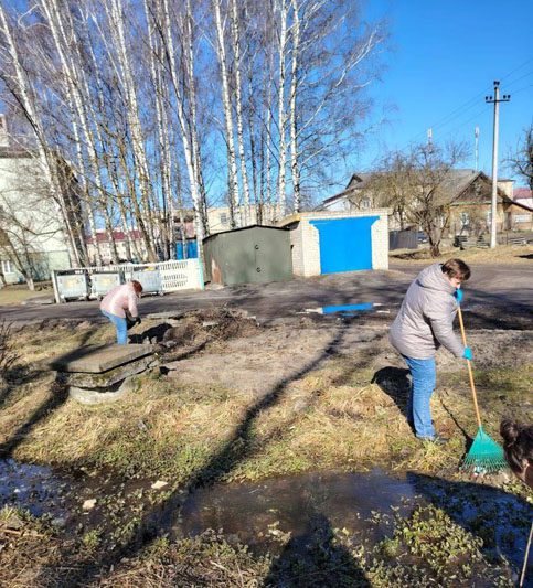 Время наводить чистоту! Редакция "ГК" участвует в субботнике Время наводить чистоту! Редакция "ГК" участвует в субботнике