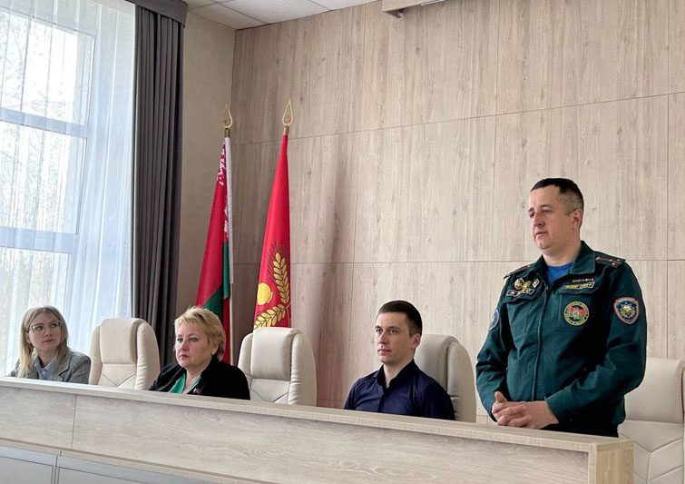 Информационная группа Ларисы Герасимовой встретилась с коллективом филиала "Костюковичиводоканал" Информационная группа Ларисы Герасимовой встретилась с коллективом филиала "Костюковичиводоканал"