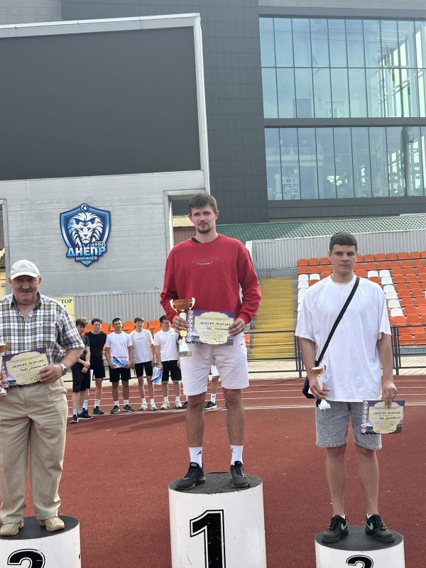 Команда костюковичских легкоатлетов одержала убедительную победу на областной спартакиаде!