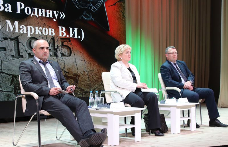 Встреча депутатов Палаты представителей Национального собрания Республики Беларусь Александры Михеенко и Олега Гайдукевича прошла в Костюковичах