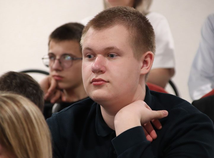 Встреча депутатов Палаты представителей Национального собрания Республики Беларусь Александры Михеенко и Олега Гайдукевича прошла в Костюковичах