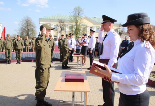 Фотофакт: Новобранцы клуба "Зубр" принесли клятву на верность Родине