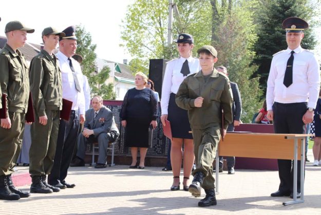 Фотофакт: Новобранцы клуба "Зубр" принесли клятву на верность Родине