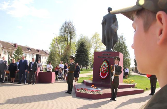 Фотофакт: Новобранцы клуба "Зубр" принесли клятву на верность Родине