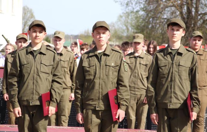 Фотофакт: Новобранцы клуба "Зубр" принесли клятву на верность Родине