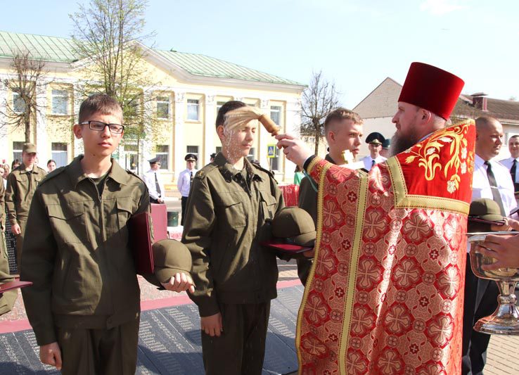 Фотофакт: Новобранцы клуба "Зубр" принесли клятву на верность Родине