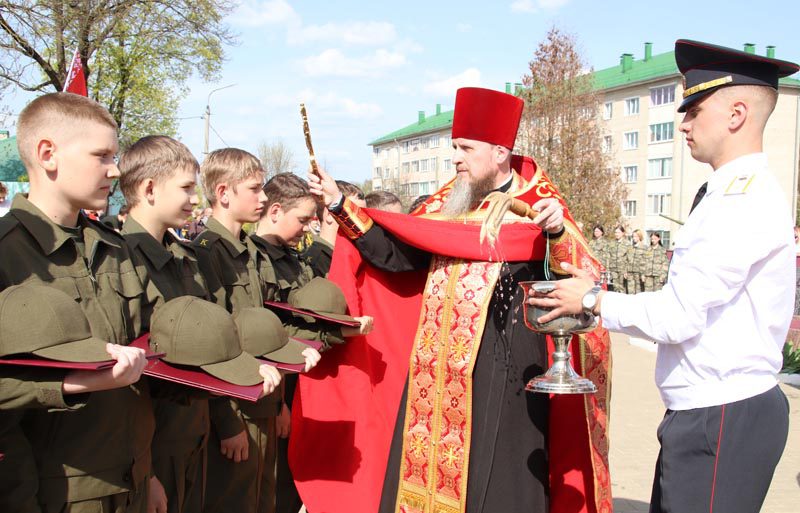 Фотофакт: Новобранцы клуба "Зубр" принесли клятву на верность Родине