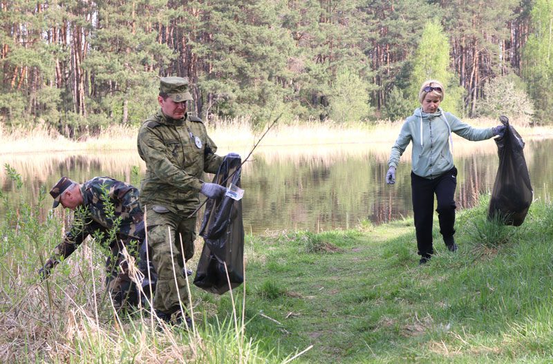 Молодежь Костюковщины приняла участие в акции «Беларусь синеокая» – масштабной экологической инициативе