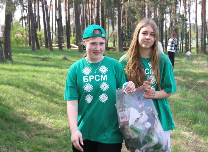 Молодежь Костюковщины приняла участие в акции «Беларусь синеокая» – масштабной экологической инициативе