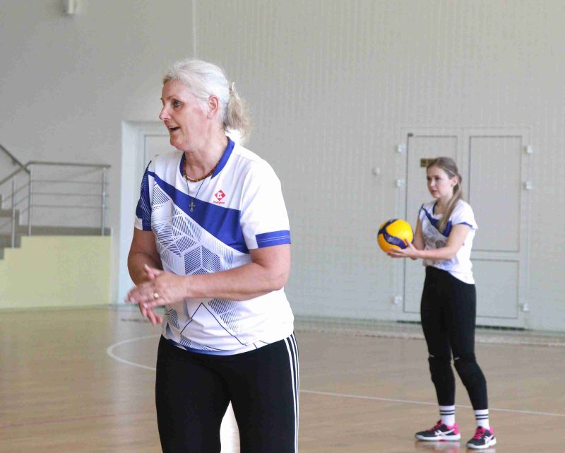 Костюковичские волейболистки стали победителями открытого турнира по волейболу