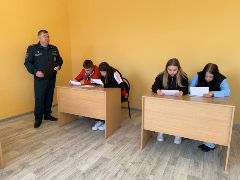 Районный этап слета юных спасателей-пожарных прошел Костюковичах Районный этап слета юных спасателей-пожарных прошел Костюковичах