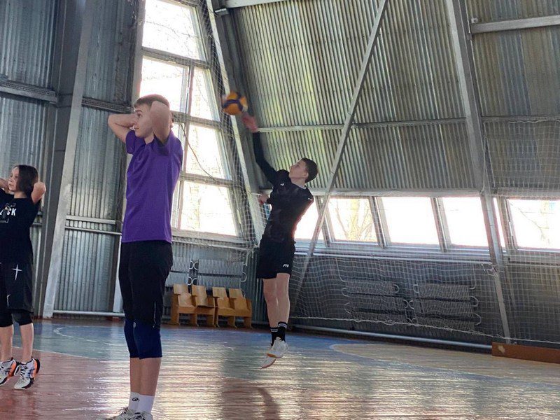 Открытое первенство по волейболу среди юношей и девушек «Наркотики и спорт – несовместимы!» прошло в Костюковичах