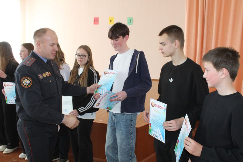 В Костюковичах прошел районный слет-конкурс отрядов ЮИД