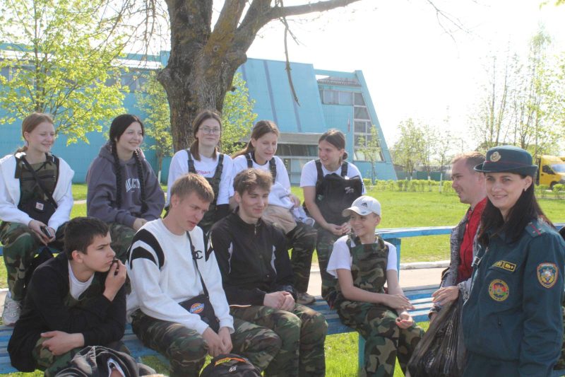 «Не шланг, а рукав!». 24 апреля в Костюковичах прошел зональный этап областного слета юных спасателей-пожарных «Не шланг, а рукав!». 24 апреля в Костюковичах прошел зональный этап областного слета юных спасателей-пожарных