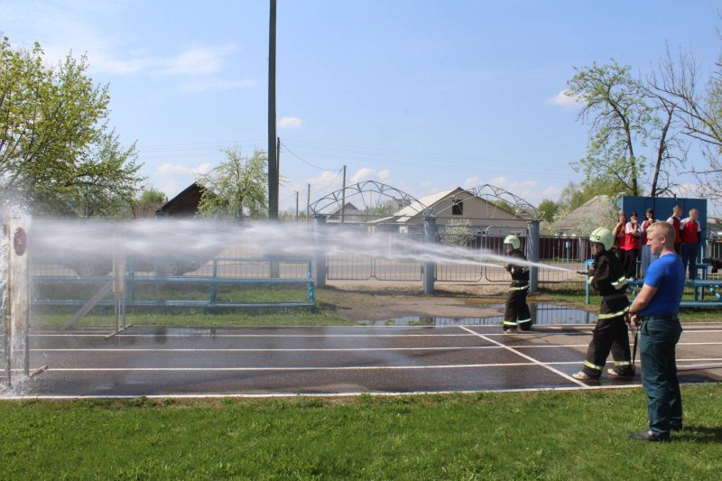 «Не шланг, а рукав!». 24 апреля в Костюковичах прошел зональный этап областного слета юных спасателей-пожарных «Не шланг, а рукав!». 24 апреля в Костюковичах прошел зональный этап областного слета юных спасателей-пожарных