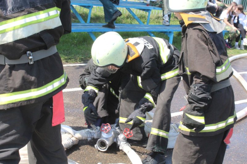 «Не шланг, а рукав!». 24 апреля в Костюковичах прошел зональный этап областного слета юных спасателей-пожарных «Не шланг, а рукав!». 24 апреля в Костюковичах прошел зональный этап областного слета юных спасателей-пожарных