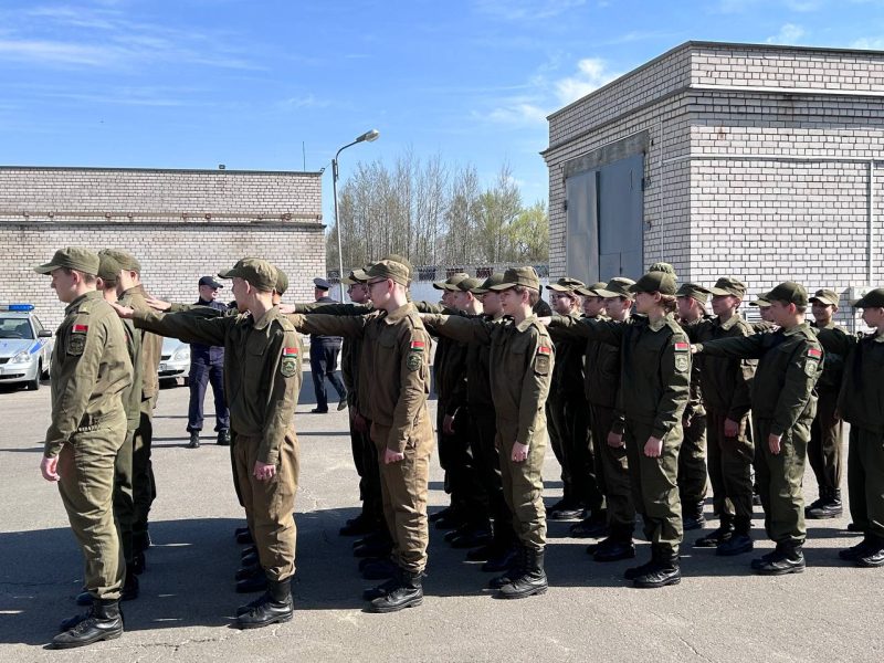 Костюковичские "зубры"  готовятся к параду в честь 80-летия Великой Победы