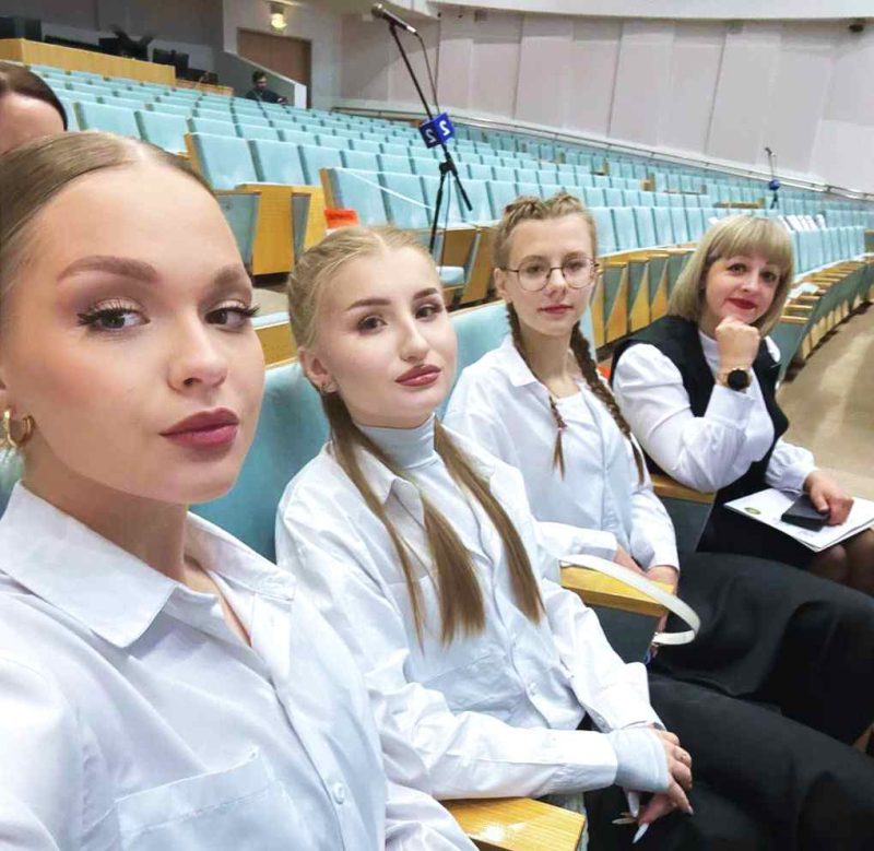 Костюковичские старшеклассники победили в конкурсе социальных молодежных проектов