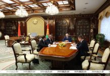 Лукашенко заявил, что люди должны быть убеждены в справедливости вступительной кампании