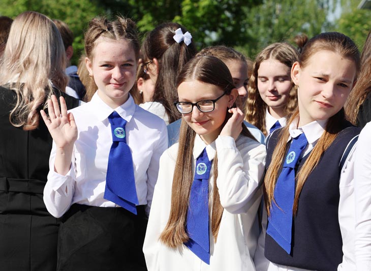 В этом году Костюковичскую районную гимназию покидают 33 выпускника