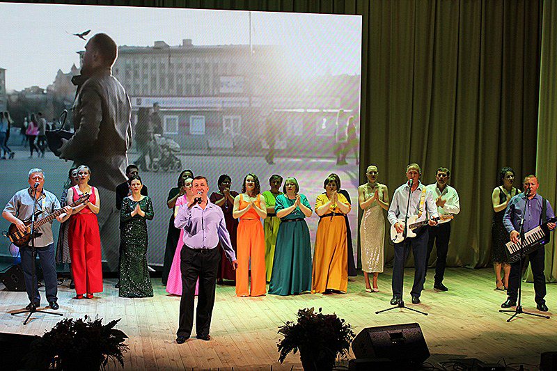 Со сцены районного Центра культуры прозвучали легенды ретро