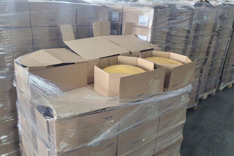 28 тонн сыра намеревались незаконно вывезти в Россию