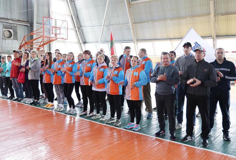 Работников спортивной отрасли и любителей спорта чествовали в Костюковичской ДЮСШ