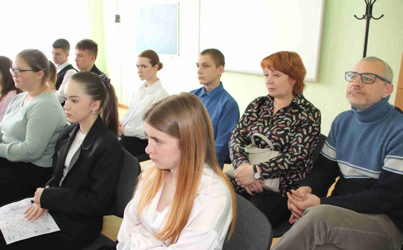 О профориентационной работе 30 апреля говорили в средней школе № 2